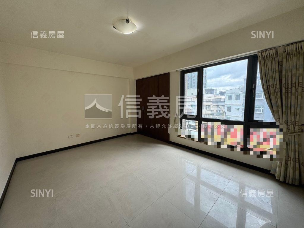 正建國路金店面房屋室內格局與周邊環境