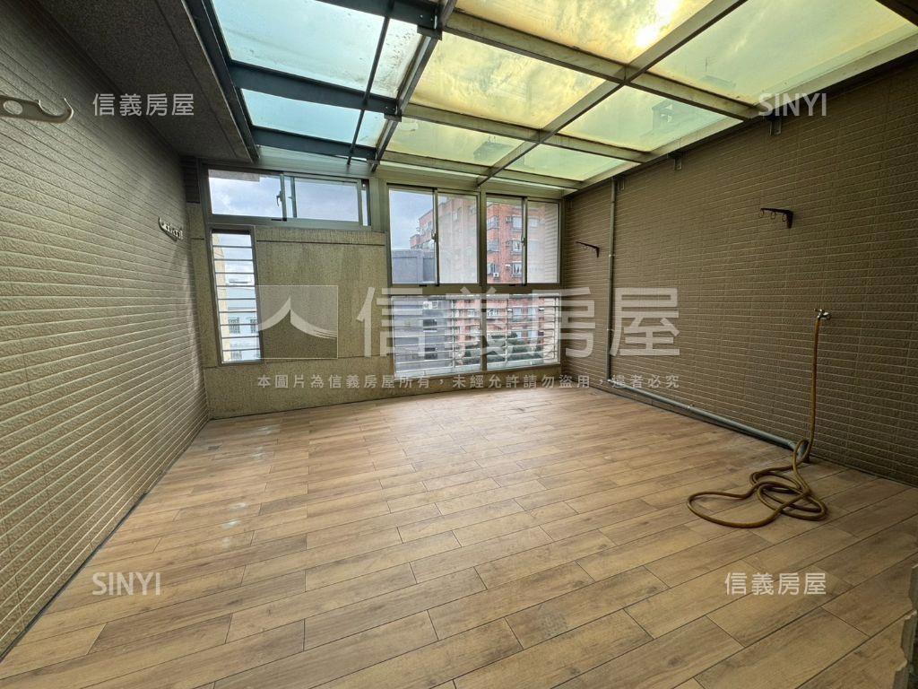 正建國路金店面房屋室內格局與周邊環境