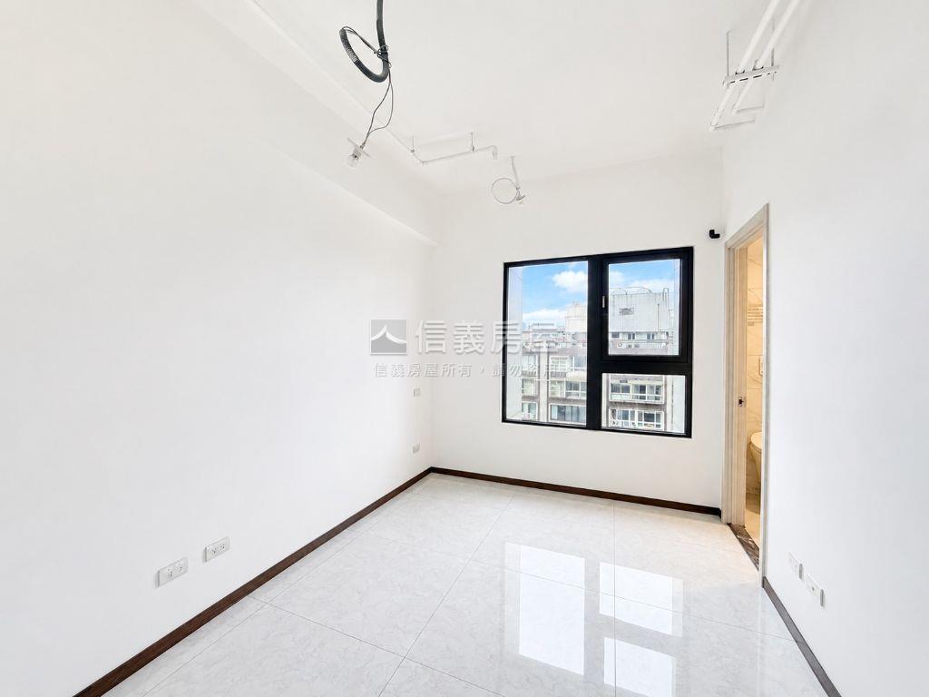 可看屋！全坤１０１十一樓房屋室內格局與周邊環境