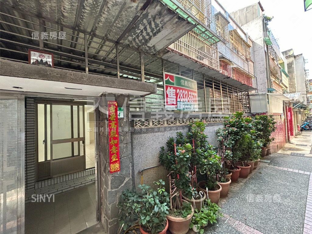 士林捷運庭院一樓房屋室內格局與周邊環境