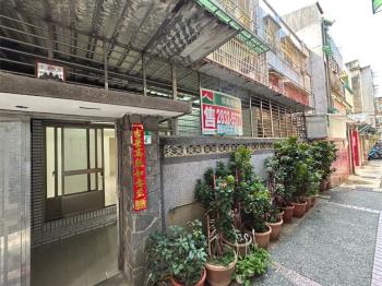 士林捷運庭院一樓