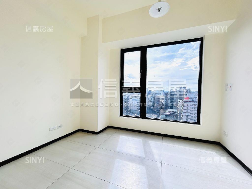 新碩文曲面公園１１樓３房房屋室內格局與周邊環境