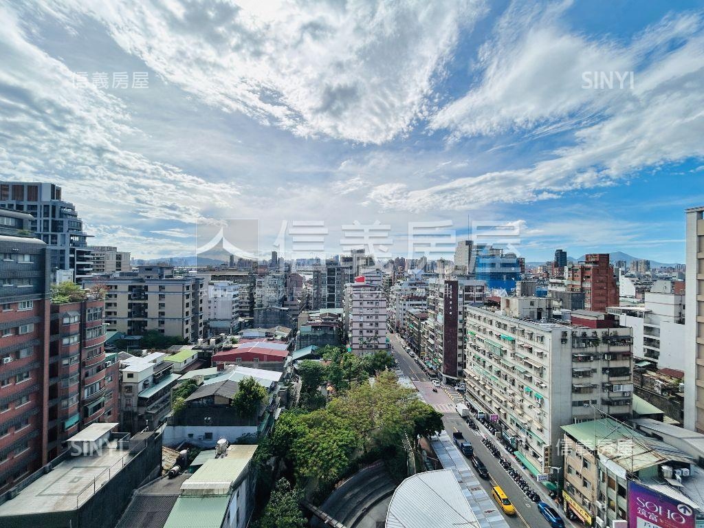 新碩文曲面公園１１樓３房房屋室內格局與周邊環境