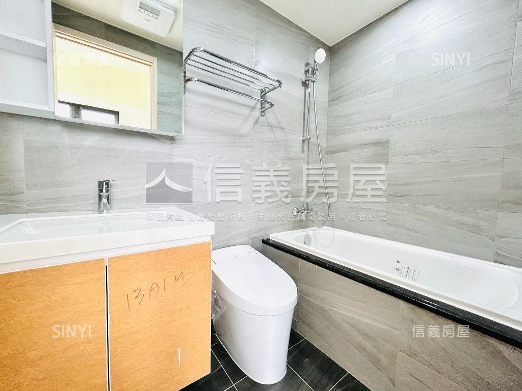 新碩文曲面公園１１樓３房房屋室內格局與周邊環境