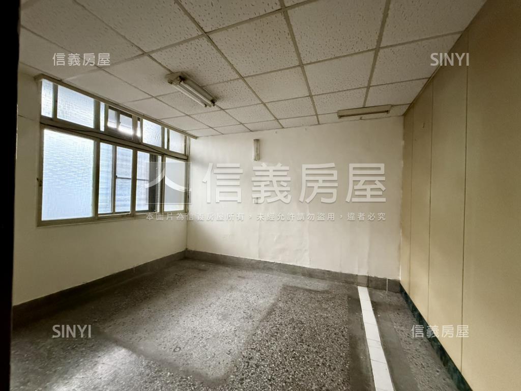 後甲生活圈幽靜面寬透天房屋室內格局與周邊環境