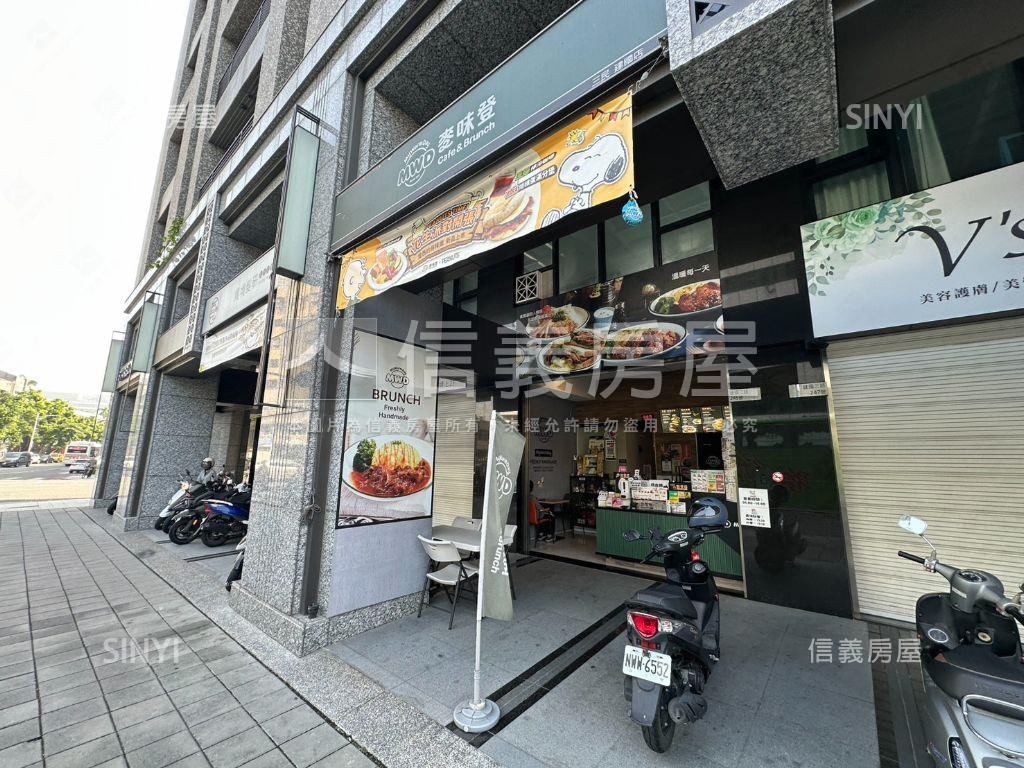 高雄站前熱鬧金店面房屋室內格局與周邊環境