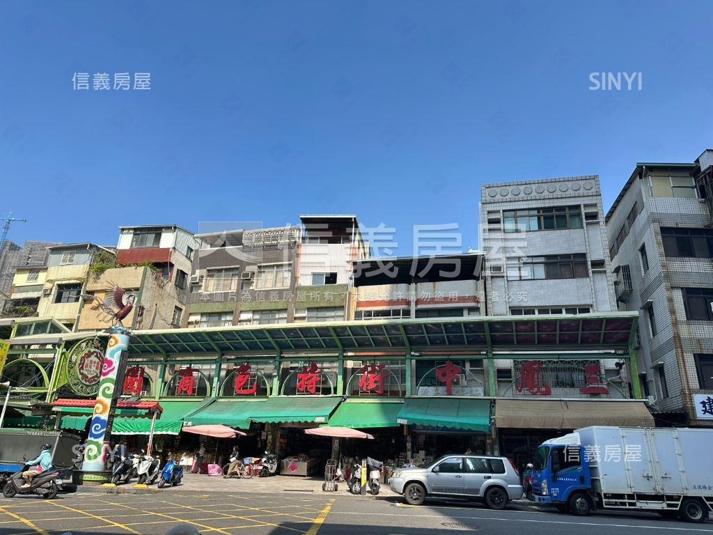 高雄站前熱鬧金店面房屋室內格局與周邊環境