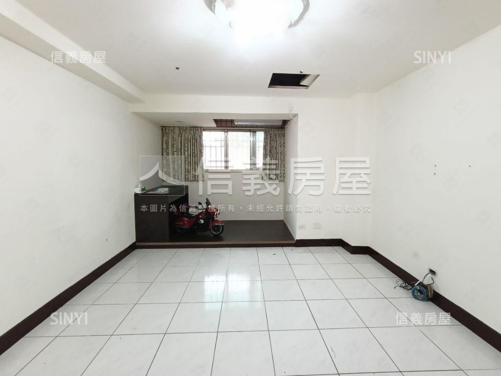 江山萬里兩房房屋室內格局與周邊環境