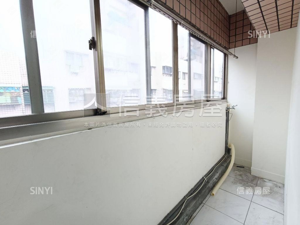 江山萬里兩房房屋室內格局與周邊環境