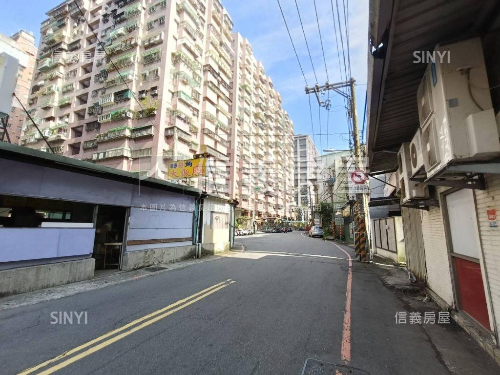 江山萬里兩房房屋室內格局與周邊環境