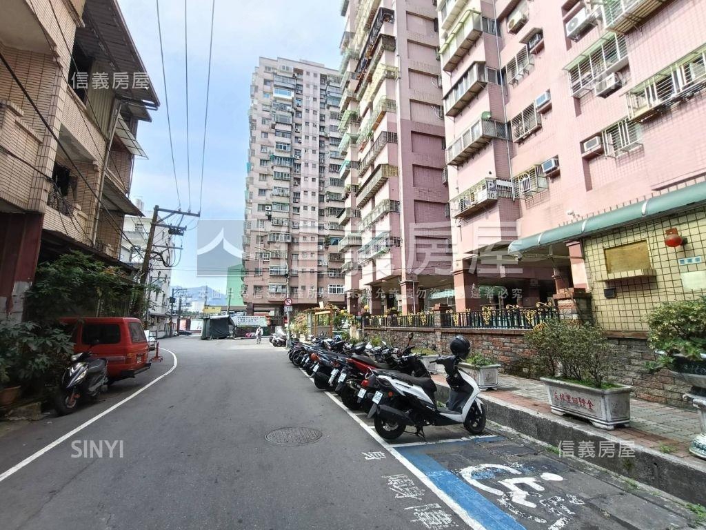 江山萬里兩房房屋室內格局與周邊環境