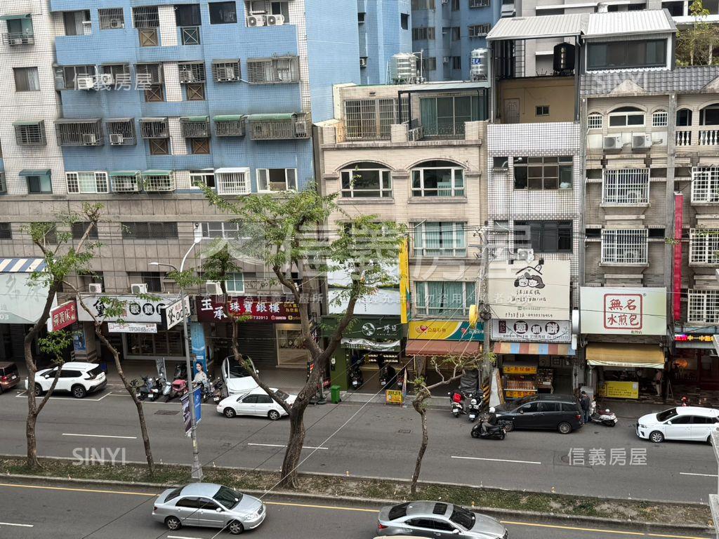 勝美松竹邊間三房雙車位房屋室內格局與周邊環境