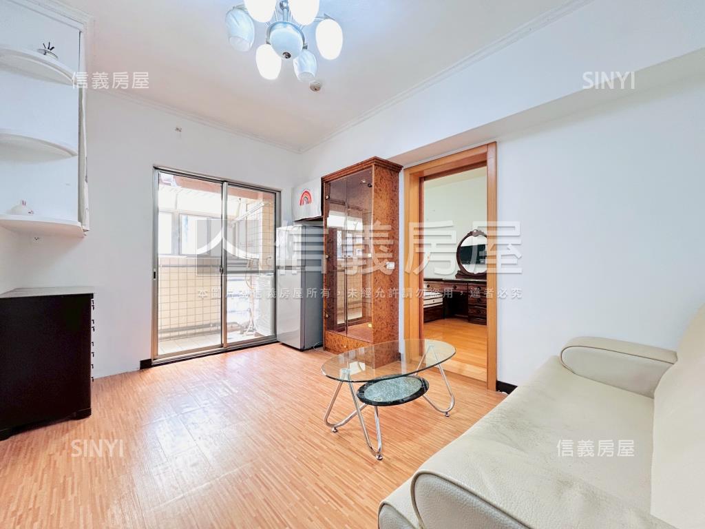 近愛買小資族套房房屋室內格局與周邊環境