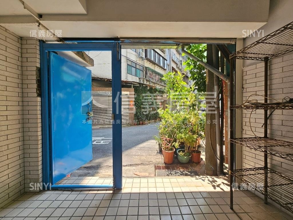 稀有一樓庭院溫馨美居房屋室內格局與周邊環境