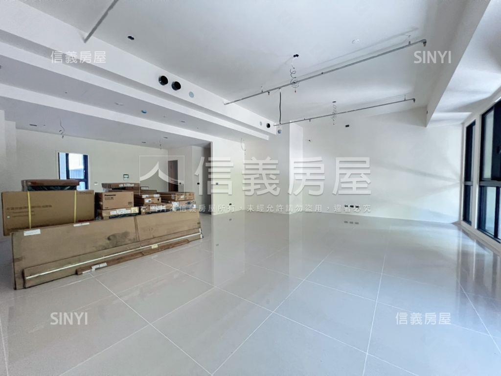 坤山央央店面房屋室內格局與周邊環境