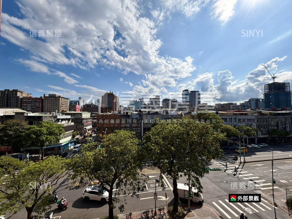 【健康新城】朝南電梯四房房屋室內格局與周邊環境