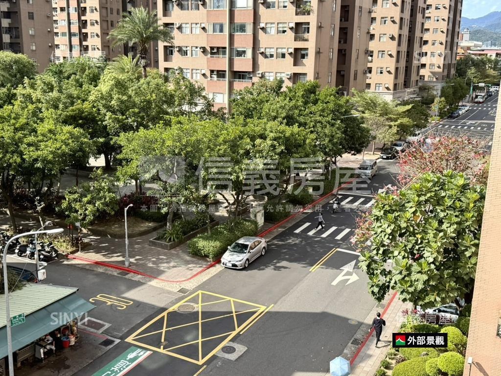 【健康新城】朝南電梯四房房屋室內格局與周邊環境