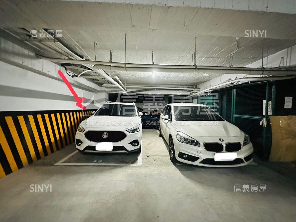 景觀正棻車位華廈房屋室內格局與周邊環境