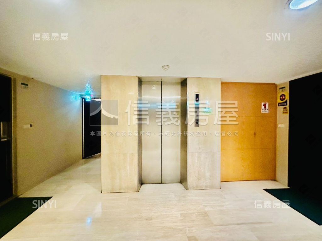 景觀正棻車位華廈房屋室內格局與周邊環境