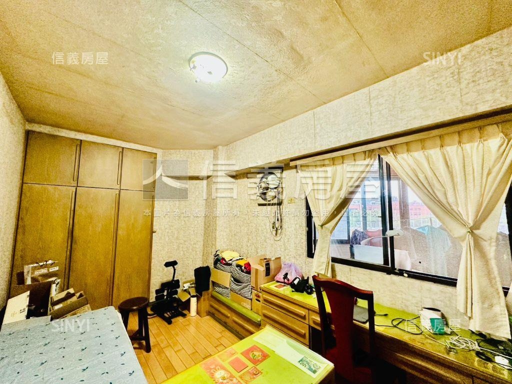 景觀正棻車位華廈房屋室內格局與周邊環境