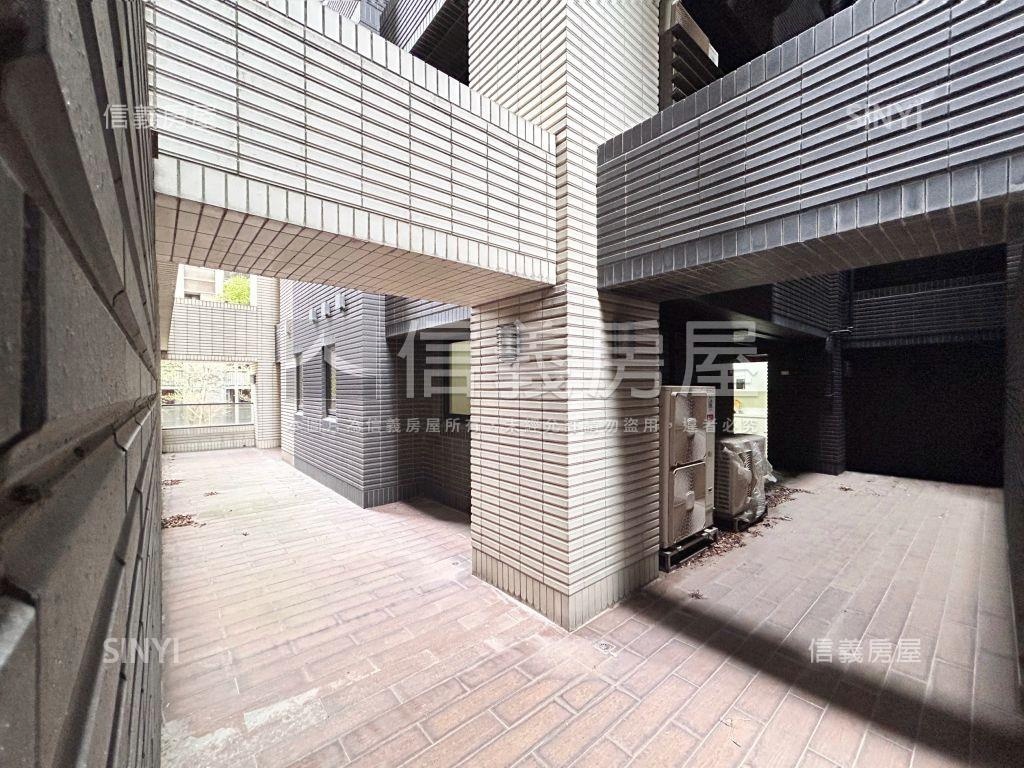 國泰新莊園毛小孩天地房屋室內格局與周邊環境