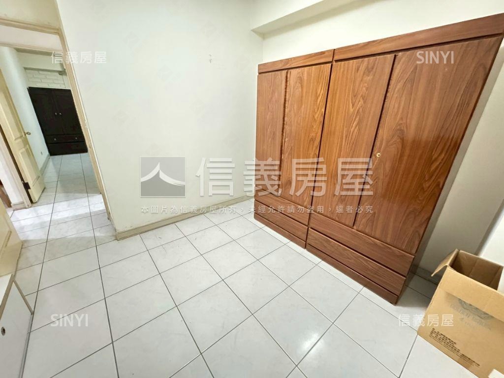 中壢低總價電梯３房房屋室內格局與周邊環境