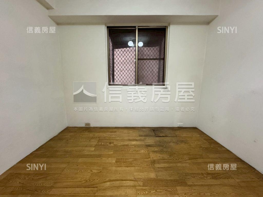 中壢低總價電梯３房房屋室內格局與周邊環境