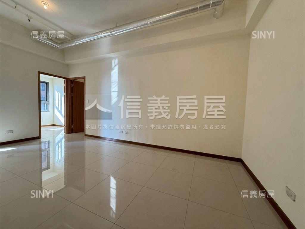 幸福成中高樓層三房平車房屋室內格局與周邊環境