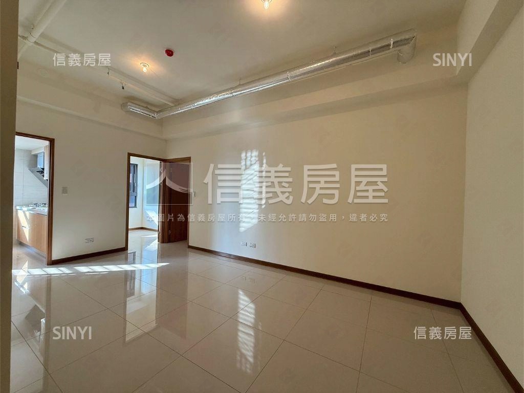 幸福成中高樓層三房平車房屋室內格局與周邊環境