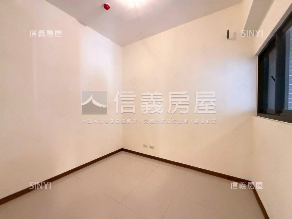 幸福成中高樓層三房平車房屋室內格局與周邊環境