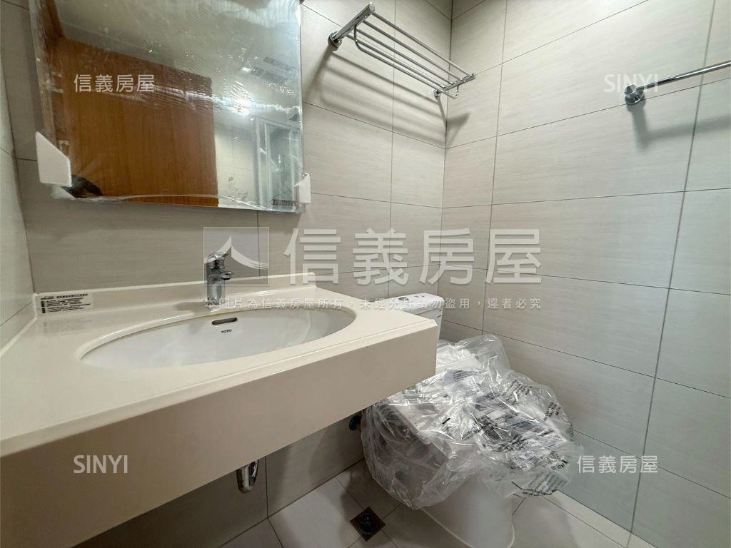 幸福成中高樓層三房平車房屋室內格局與周邊環境