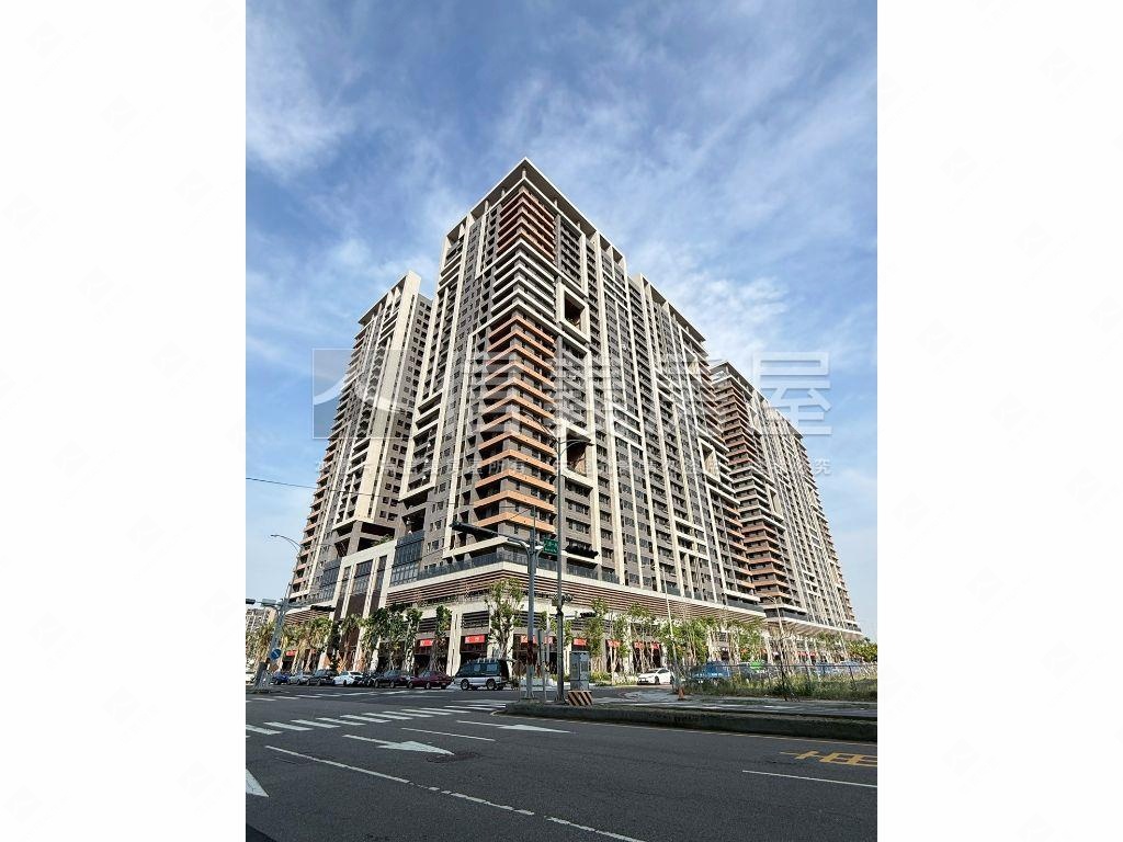 幸福成中高樓層三房平車房屋室內格局與周邊環境