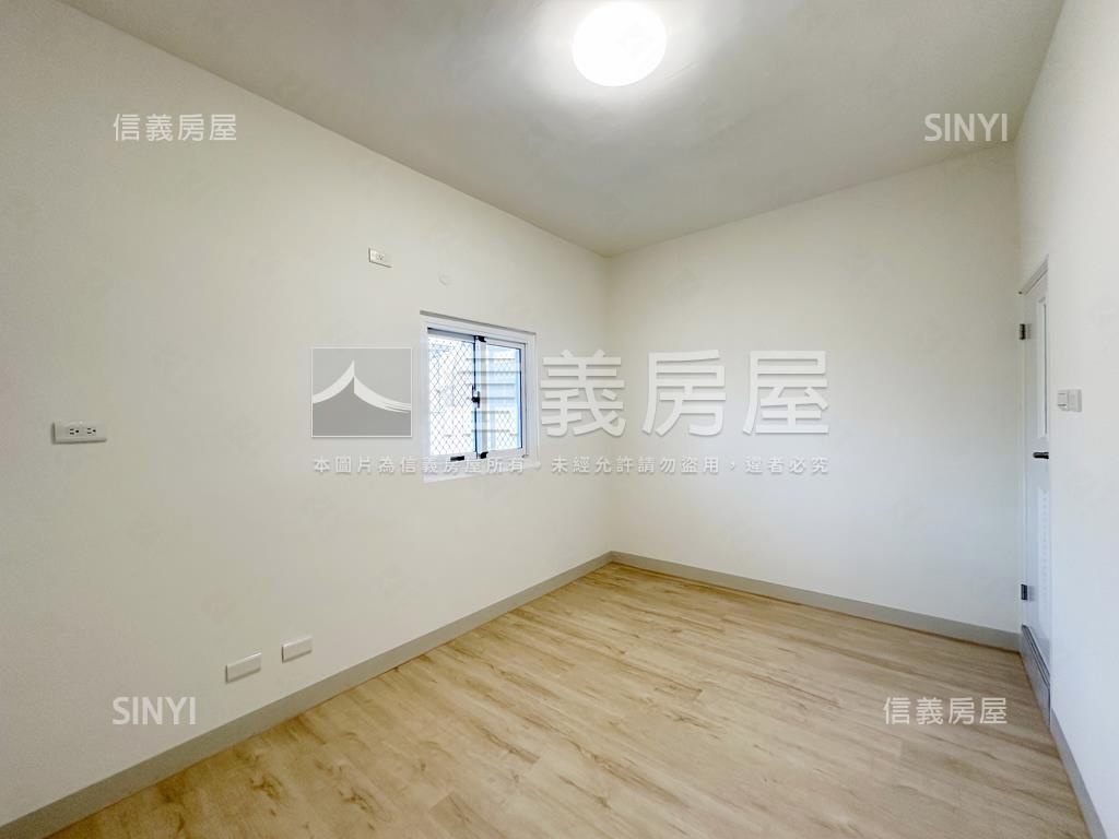 捷運百貨．採光三房房屋室內格局與周邊環境