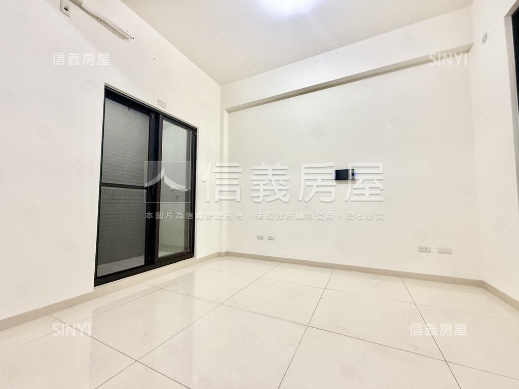 專約。屋齡約６年面寬車墅房屋室內格局與周邊環境