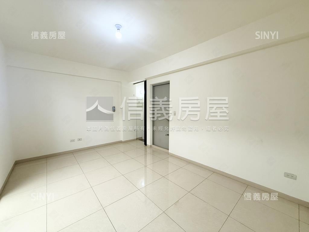 專約。屋齡約６年面寬車墅房屋室內格局與周邊環境