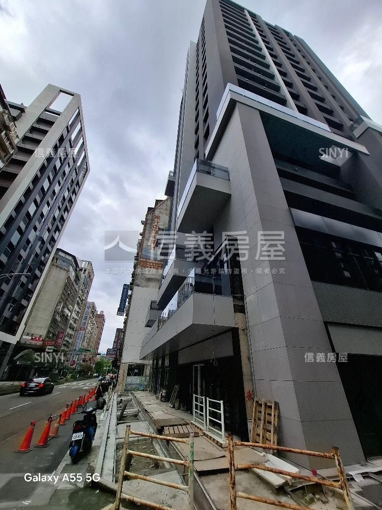 璞園榮稀有高樓車位房屋室內格局與周邊環境