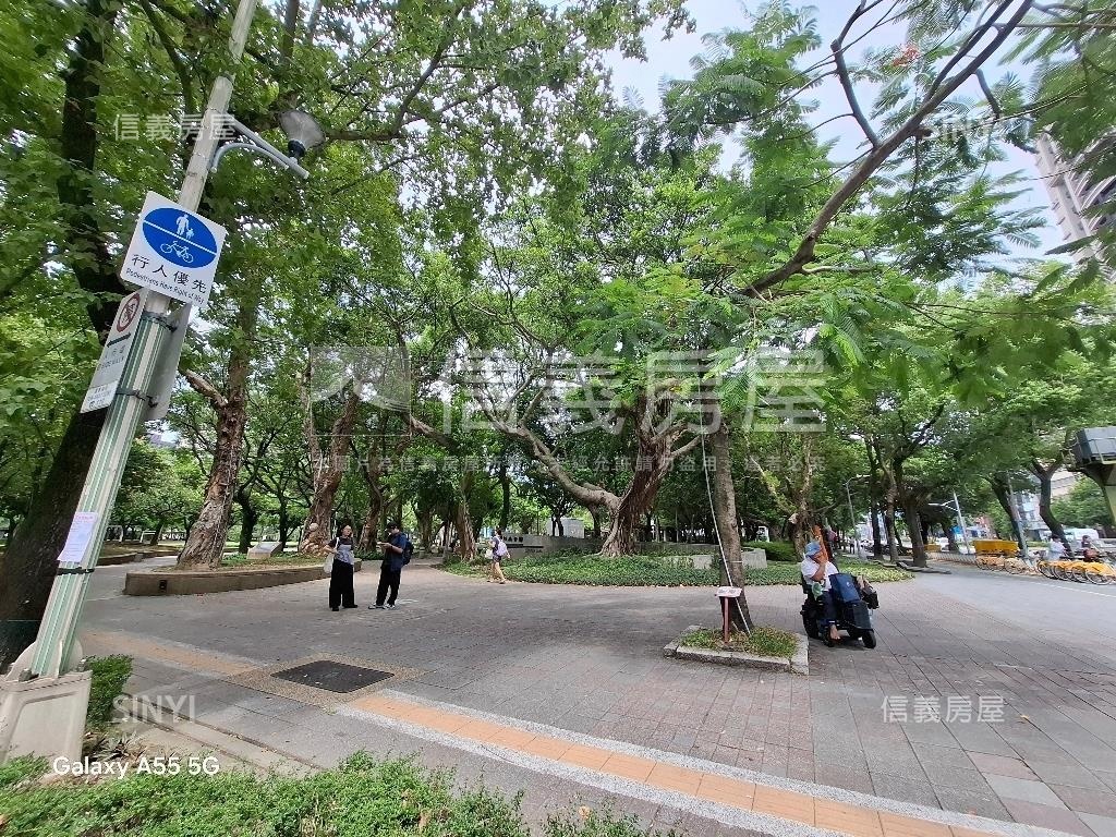 璞園榮稀有高樓車位房屋室內格局與周邊環境