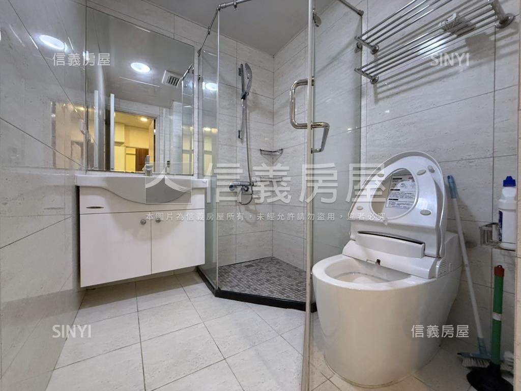 北區成大城｜兩房大陽台戶房屋室內格局與周邊環境