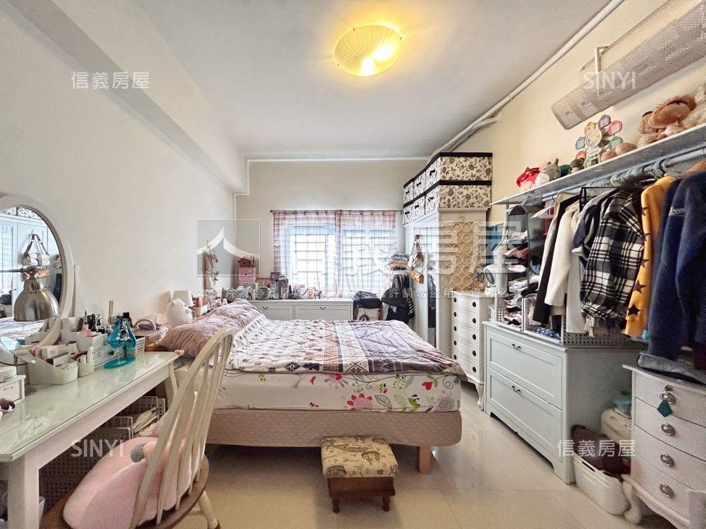 文化三星高樓美景四房車位房屋室內格局與周邊環境