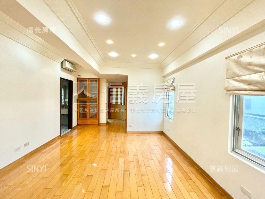 綠意盎然秀岡山莊享森林浴房屋室內格局與周邊環境