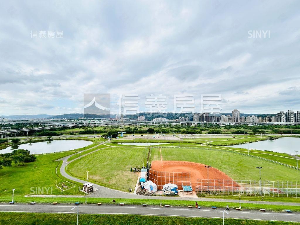 雪梨★河景四房車位房屋室內格局與周邊環境