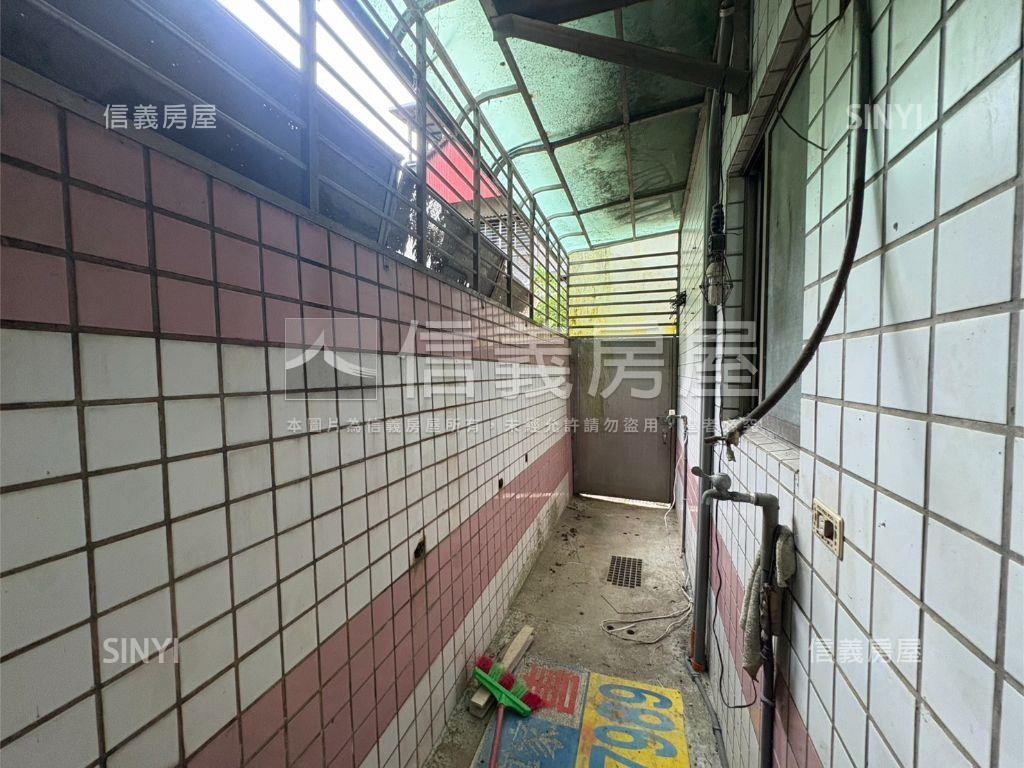 招商街黃金一樓房屋室內格局與周邊環境
