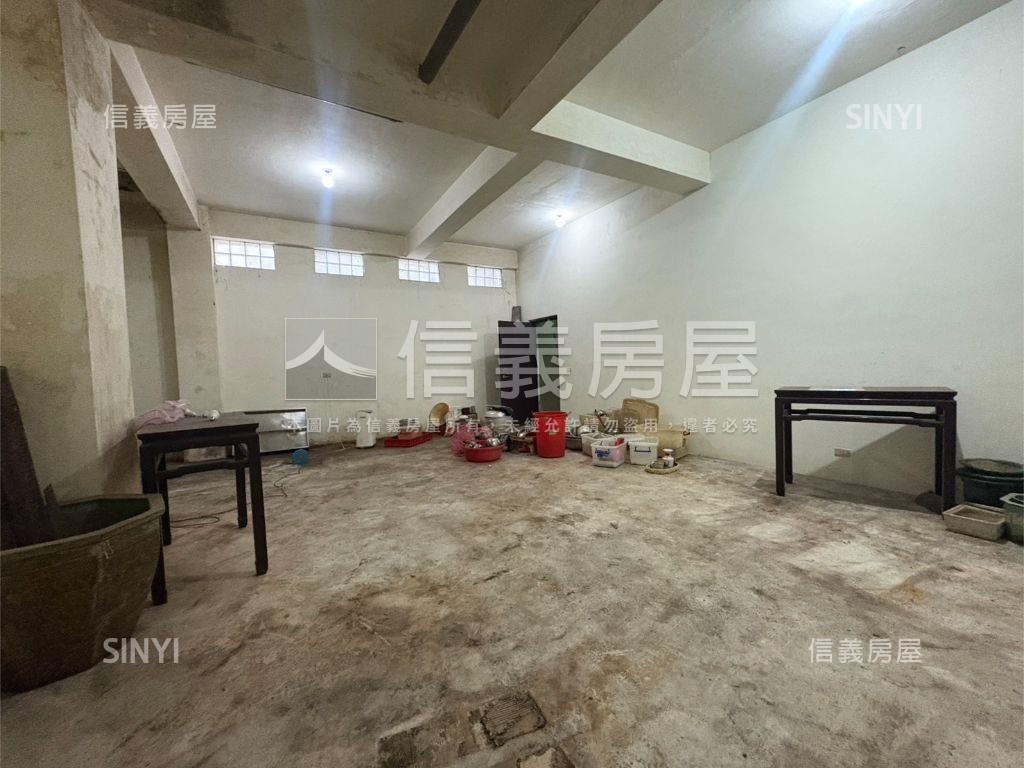 招商街黃金一樓房屋室內格局與周邊環境