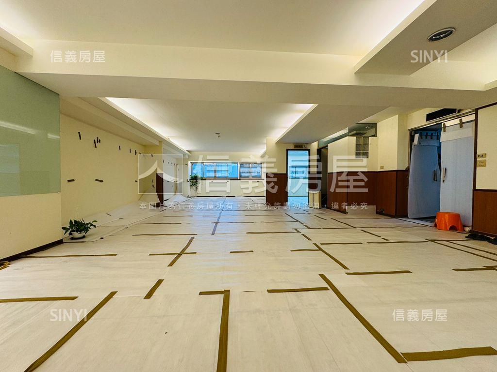 【地標型店辦】珍稀釋出房屋室內格局與周邊環境