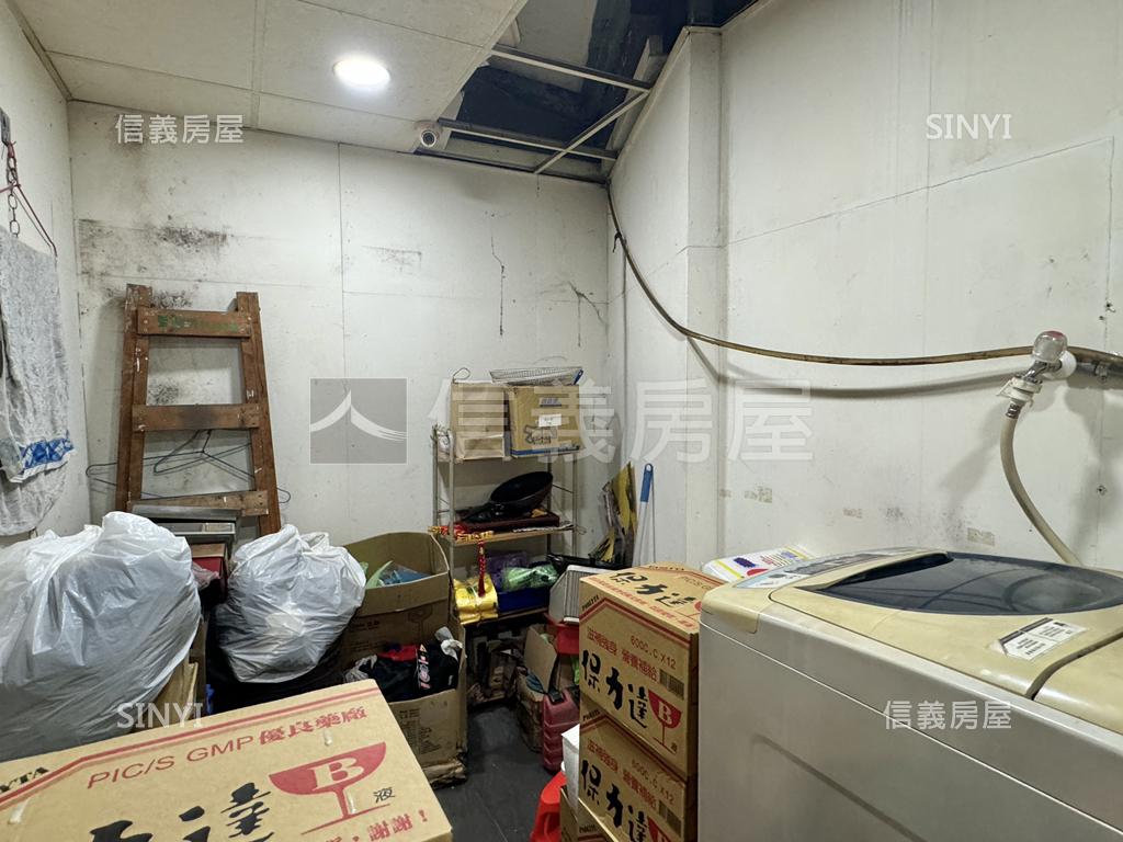 泰林路醒目店面房屋室內格局與周邊環境