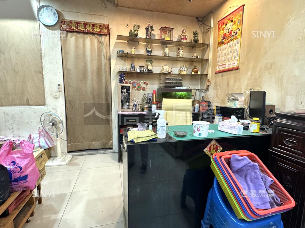 泰林路醒目店面房屋室內格局與周邊環境