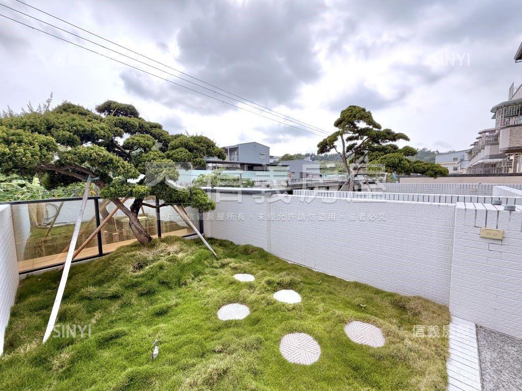 鳥松全新電梯面寬車墅房屋室內格局與周邊環境