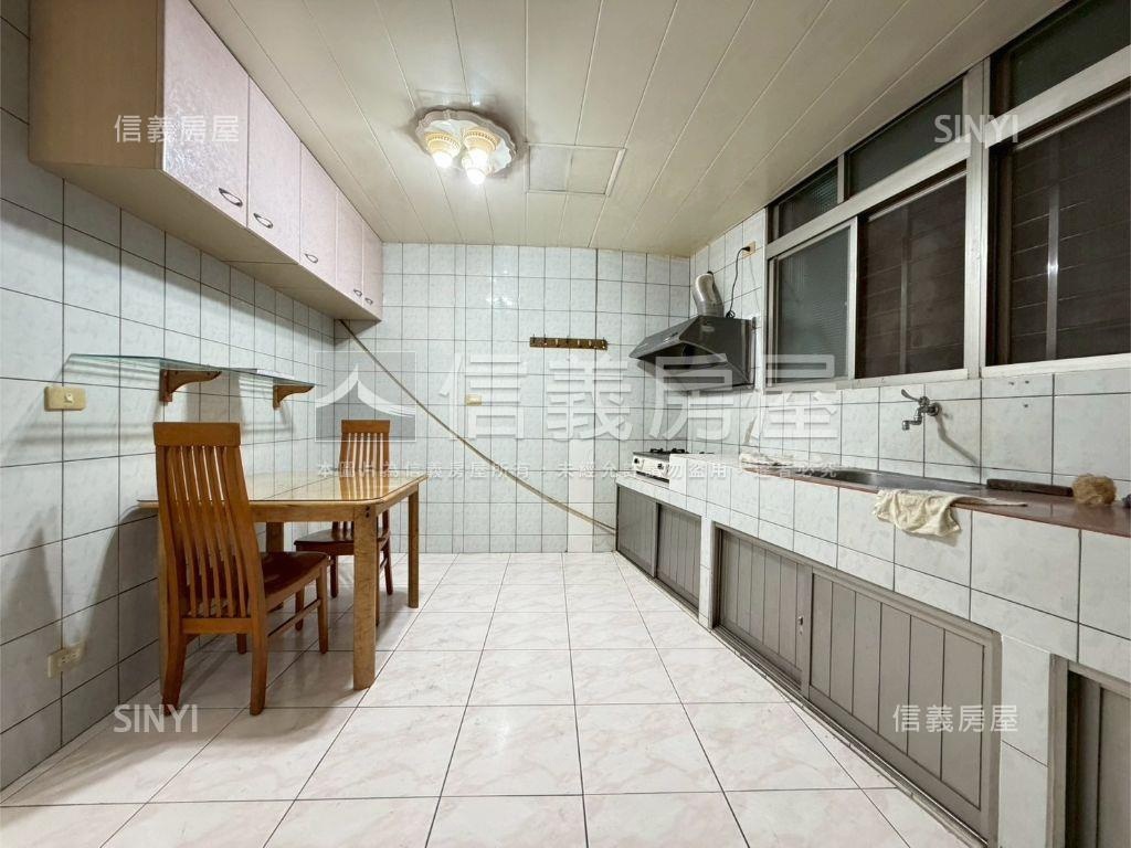 復興邊間二樓美寓房屋室內格局與周邊環境