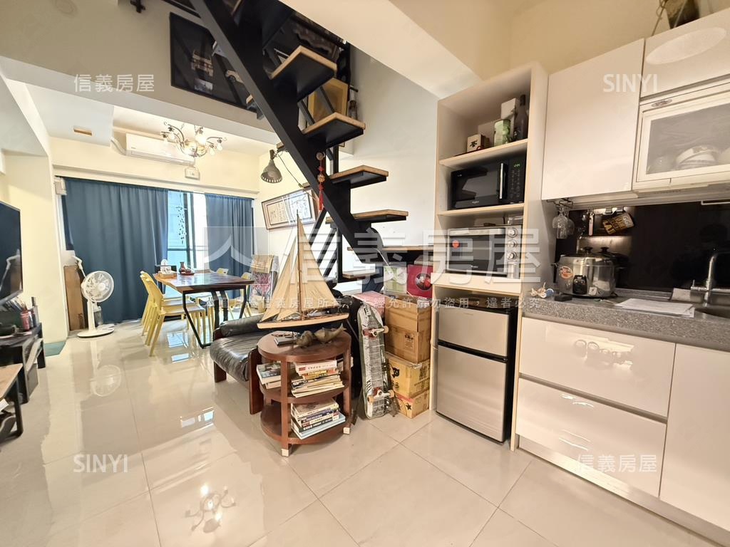 稀有！五權１０１兩房車位房屋室內格局與周邊環境