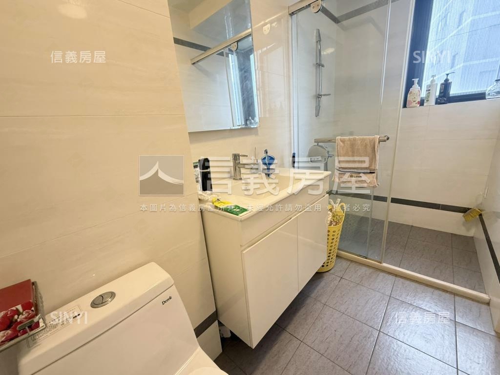 稀有！五權１０１兩房車位房屋室內格局與周邊環境